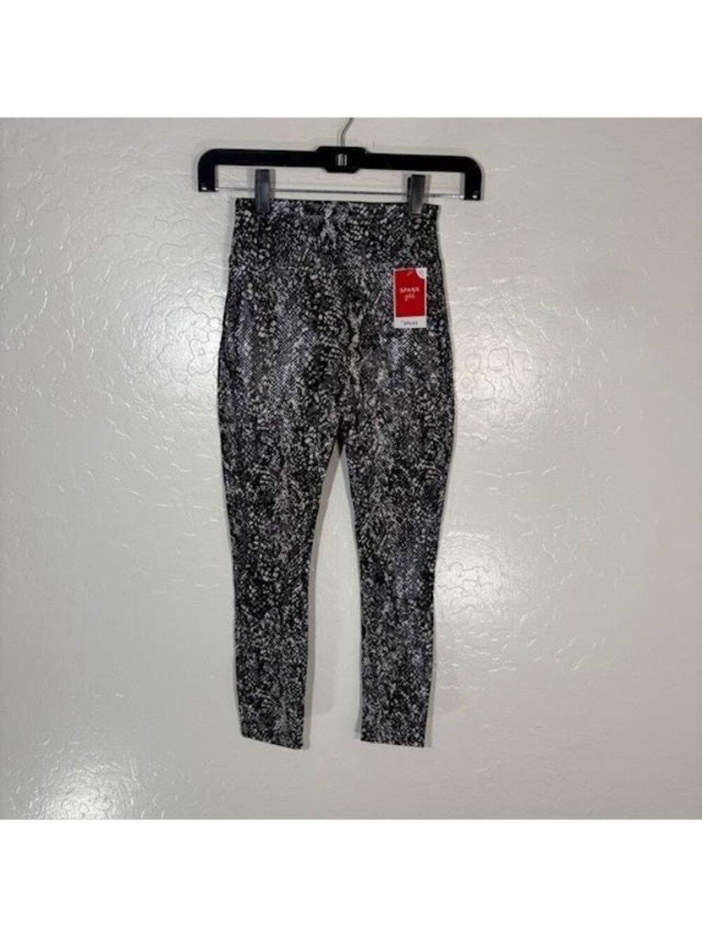 Spanx Leggings Girls 7-8 Gray Snake Print Faux Leather High Rise Ankle Stretch